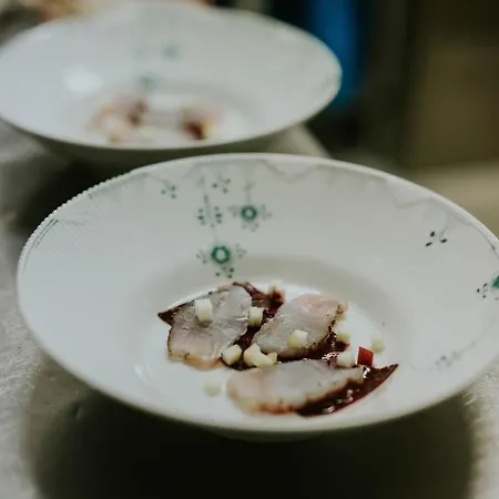 Arnfeldt 호텔 *